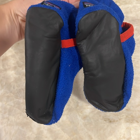 Patagonia fleece booties unisex size M (18m-3T) - Picture 3 of 3